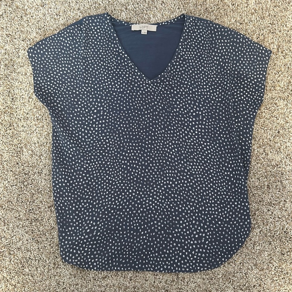 Medium LOFT Mixed Media cap sleeve shirt
